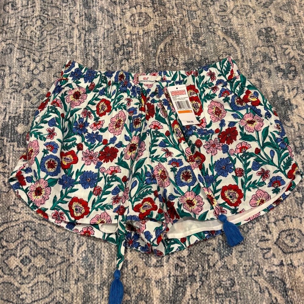 NWT Women’s Vineyard Vines Tisbury Floral Pull on shorts size S